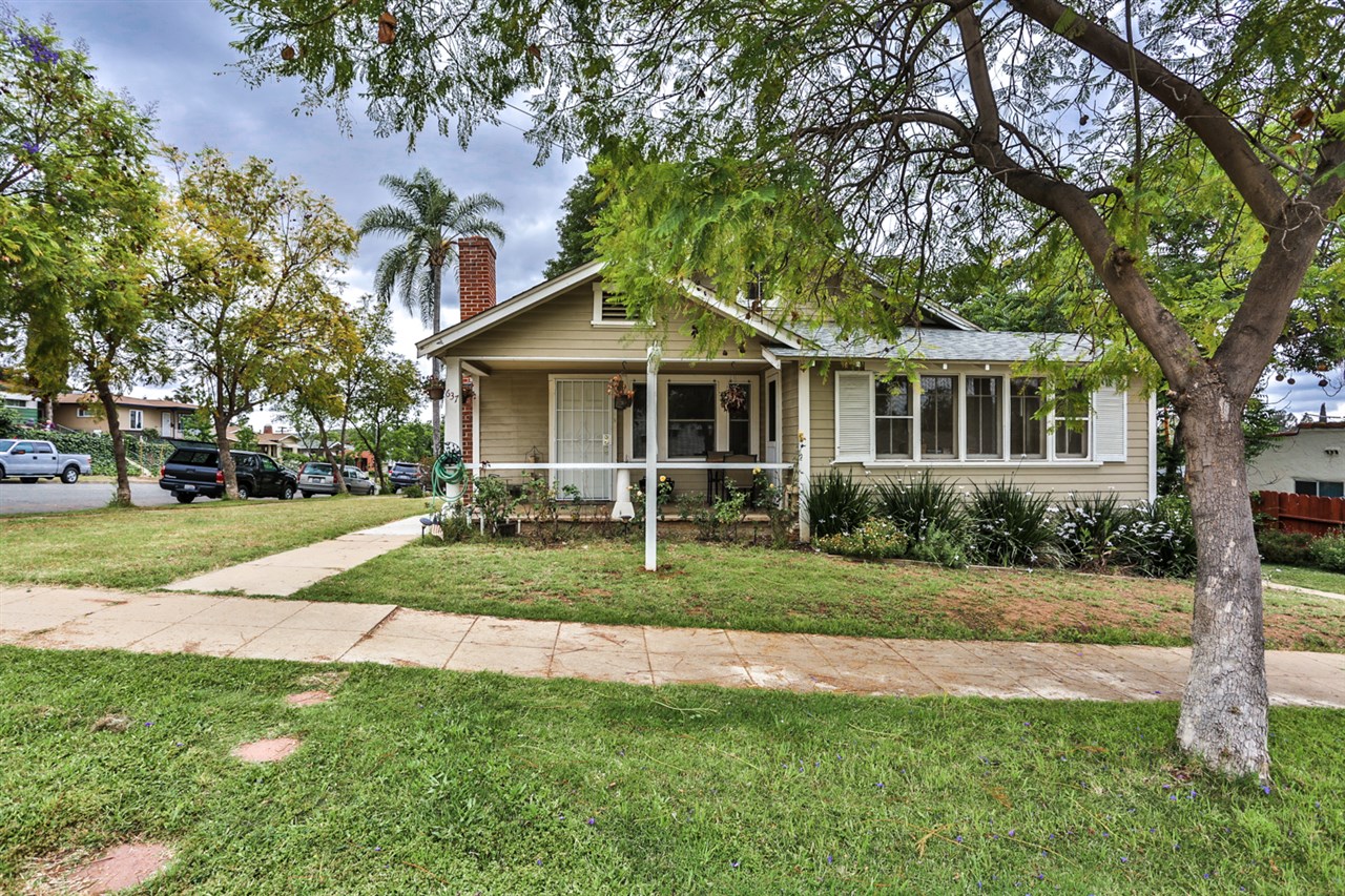 637 S Broadway, Escondido, CA 92025 photo 1