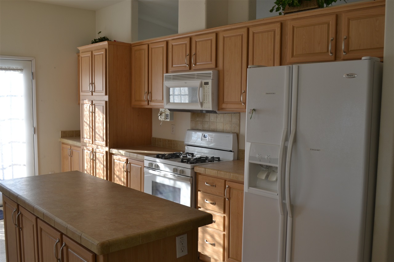 1844 Terrace Rd, Big Bear City, CA 92314 photo 2