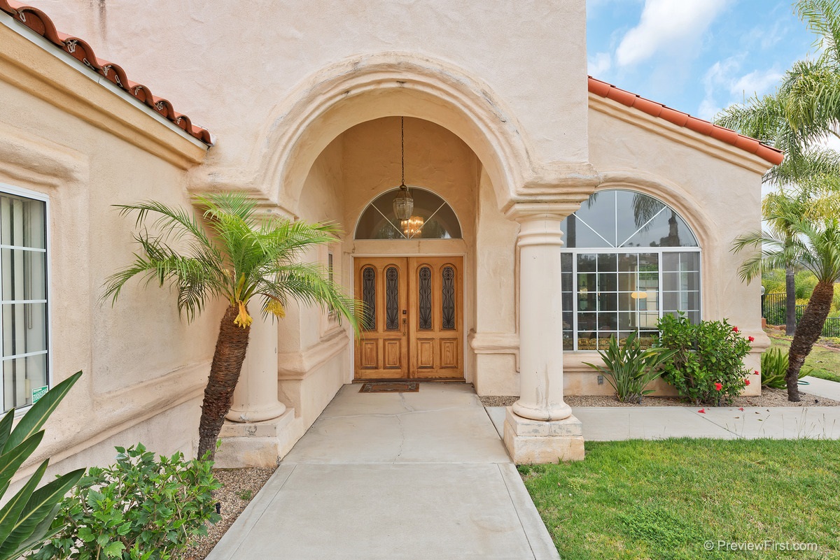1446 Alta Vista Dr, Vista, CA 92084 photo 2