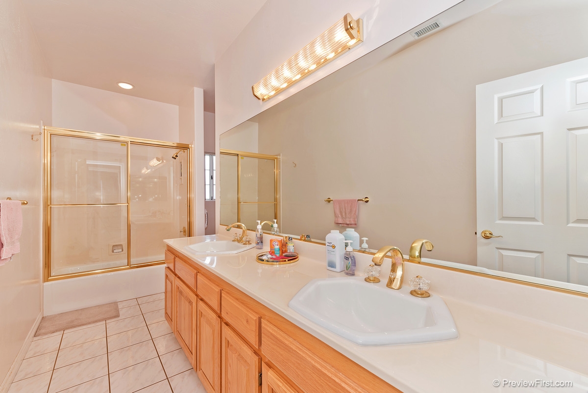 1446 Alta Vista Dr, Vista, CA 92084 photo 9