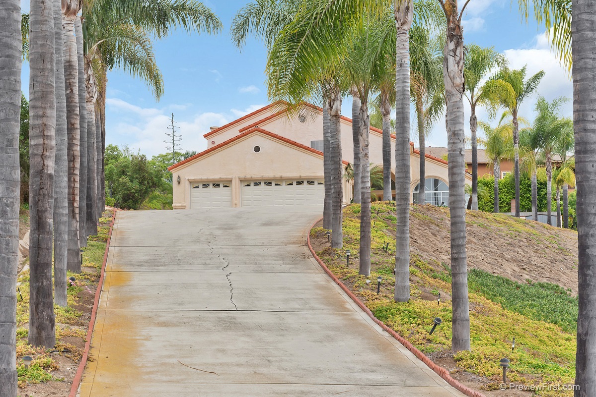 1446 Alta Vista Dr, Vista, CA 92084 photo 1