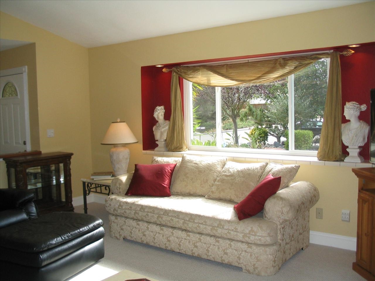 761 Hollowglen, Oceanside, CA 92057 photo 4