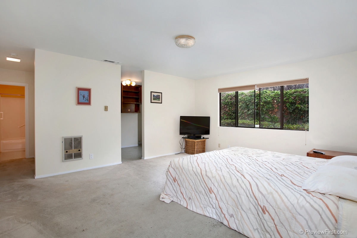 2641 Costebelle Dr, La Jolla, CA 92037 photo 12