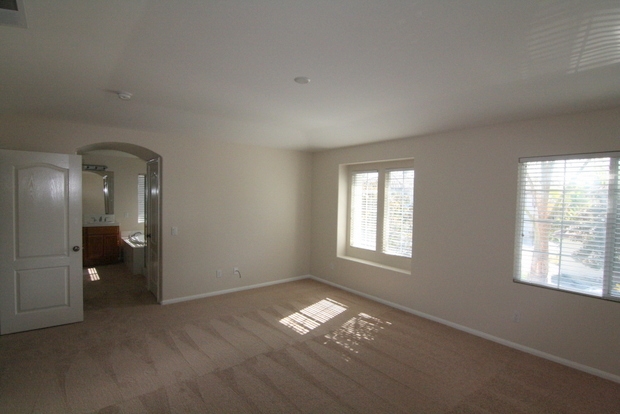 548 Dew Point Ave, Carlsbad, CA 92011 photo 7