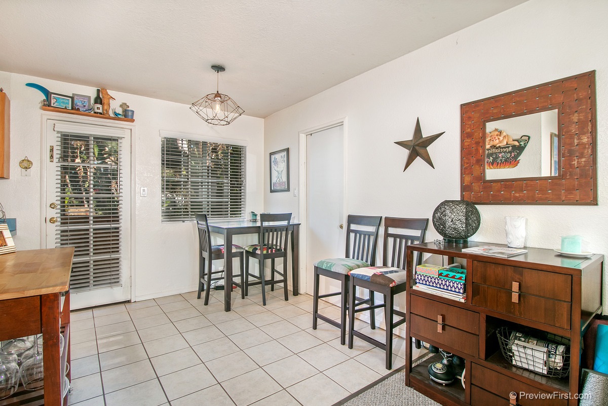 1092 Nardo, Encinitas, CA 92024 photo 8