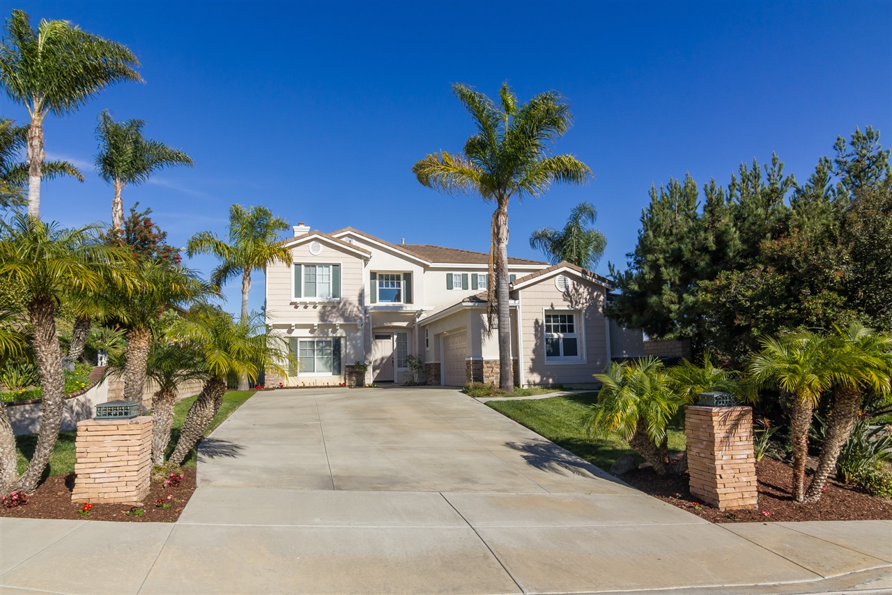 6734 Lemon Leaf Dr, Carlsbad, CA 92011 photo 1