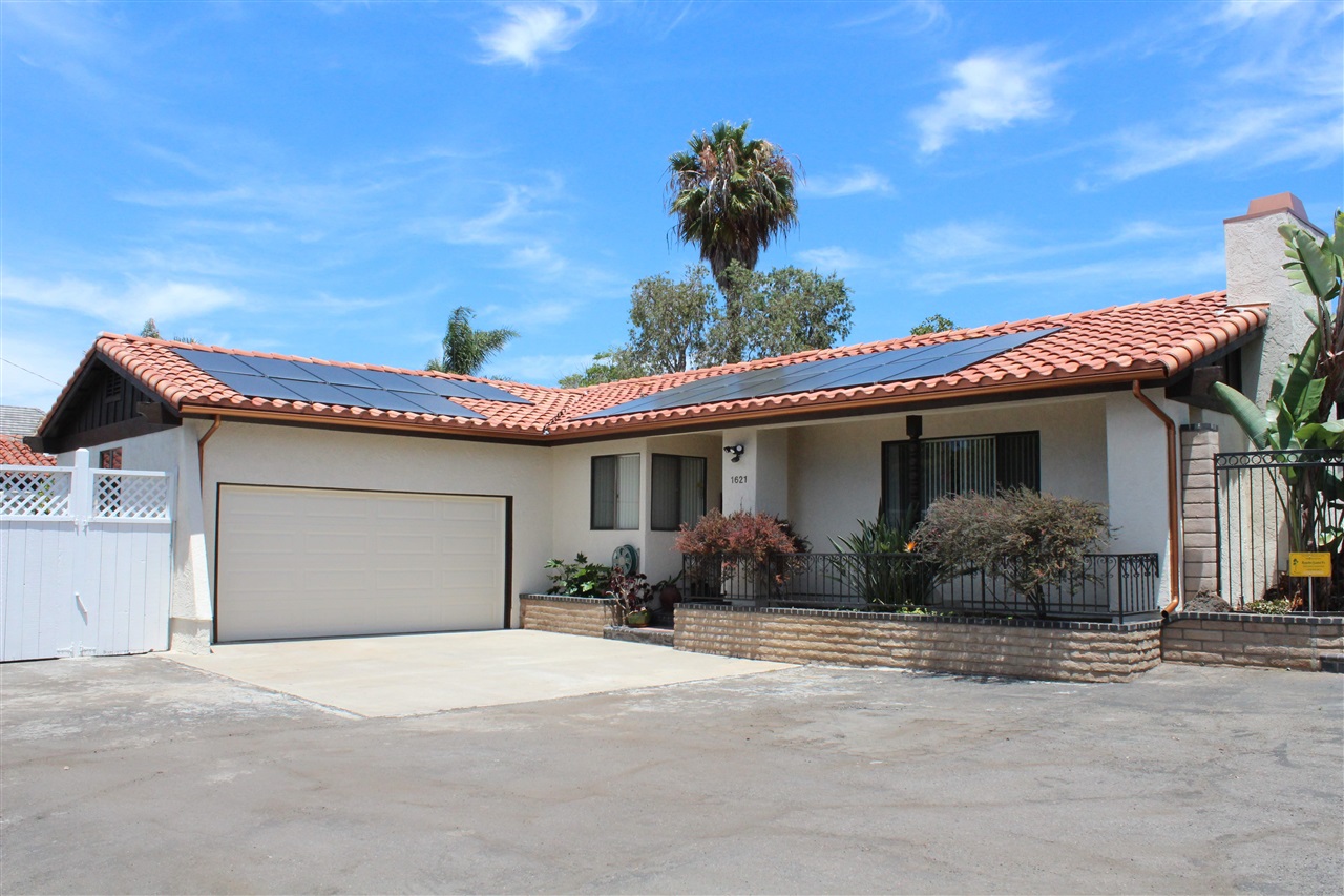1621 Avocado, Oceanside, CA 92054 photo 1