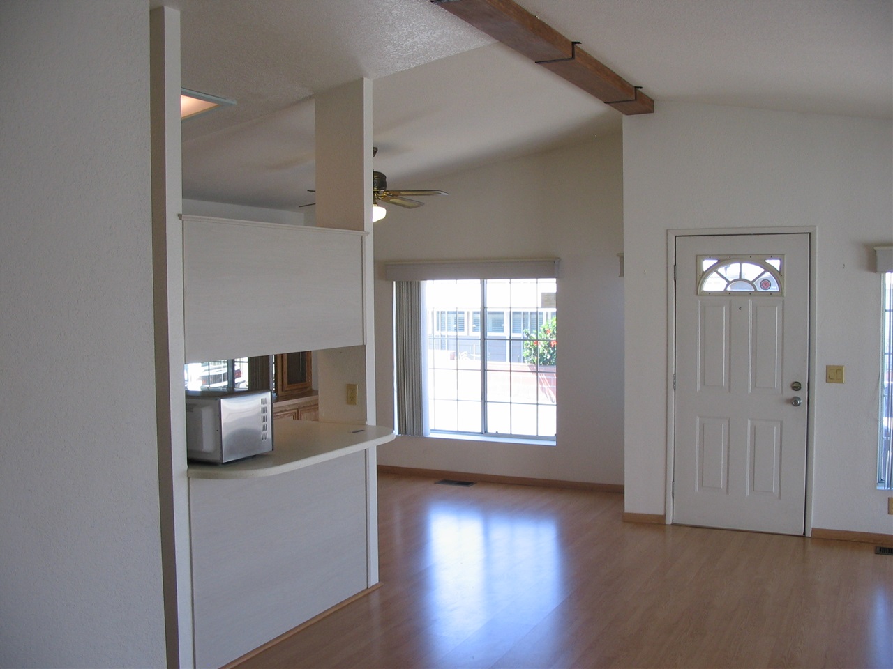 84 Pheasant Ln #t, Oceanside, CA 92057 photo 2