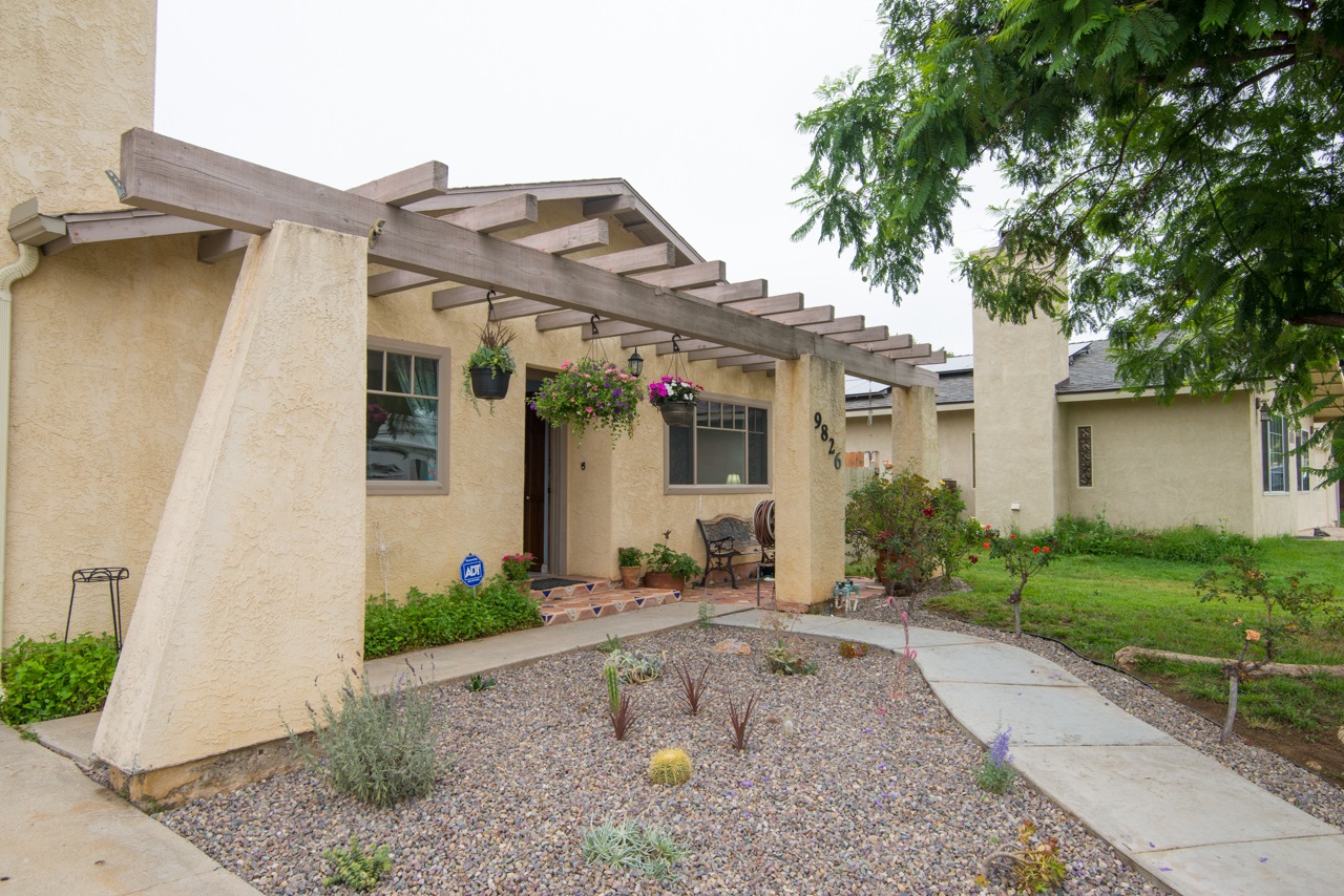 9826 Colt Ln, Lakeside, CA 92040 photo 1