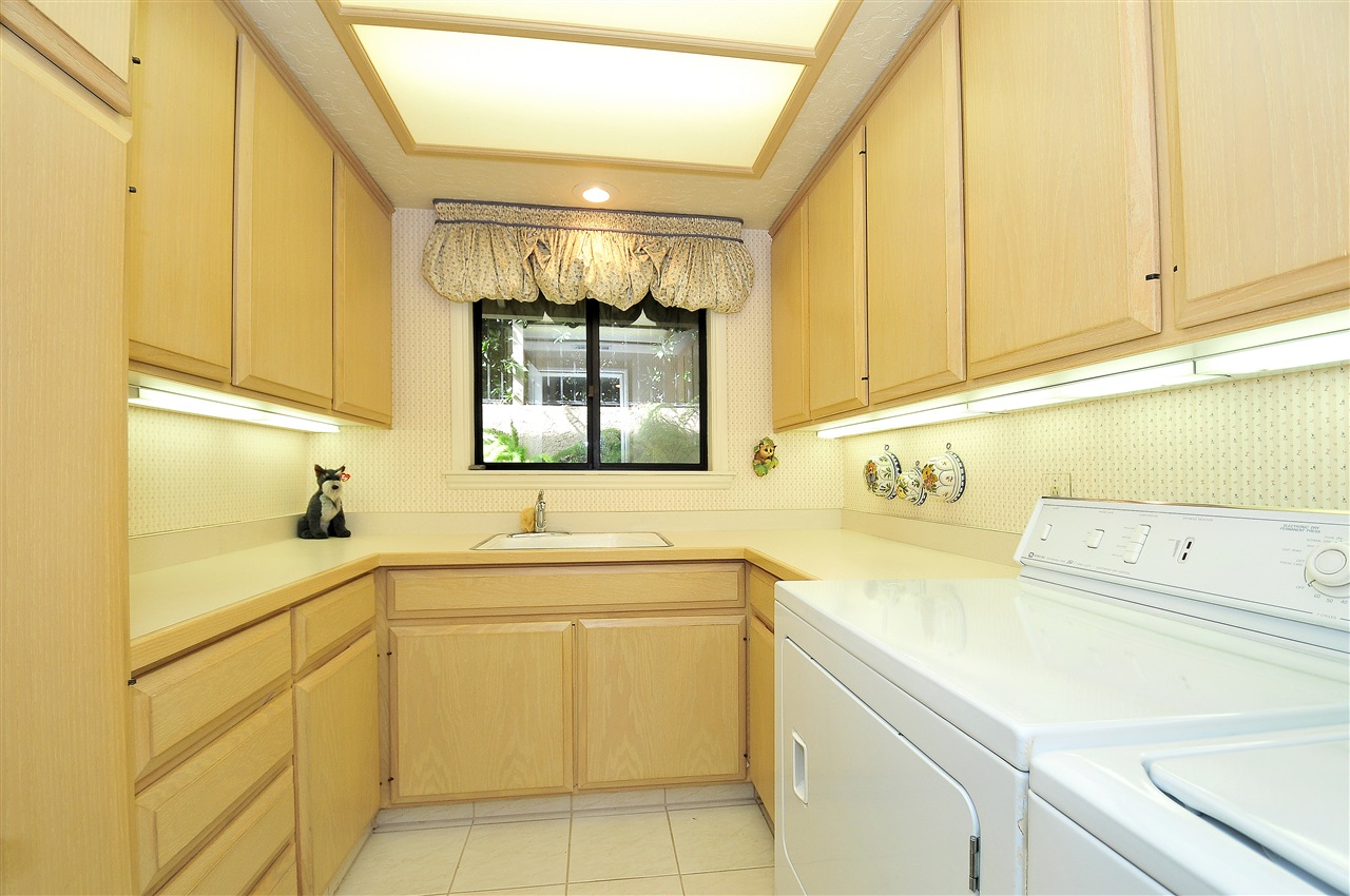380 Surrey Dr, Bonita, CA 91902 photo 18