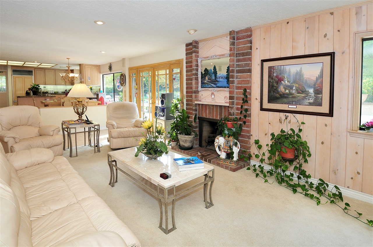380 Surrey Dr, Bonita, CA 91902 photo 12