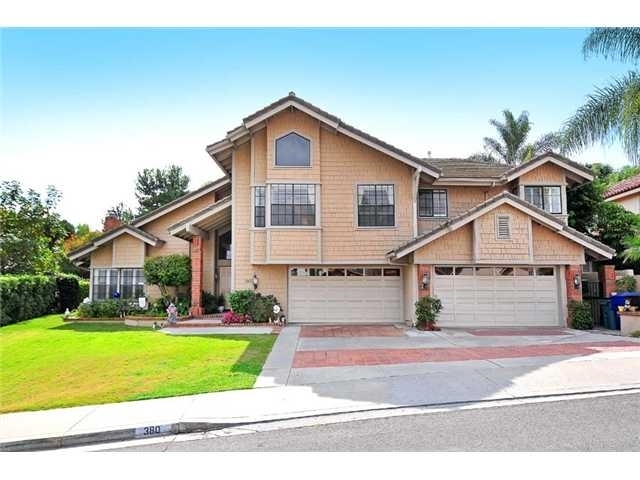 380 Surrey Dr, Bonita, CA 91902 photo 2