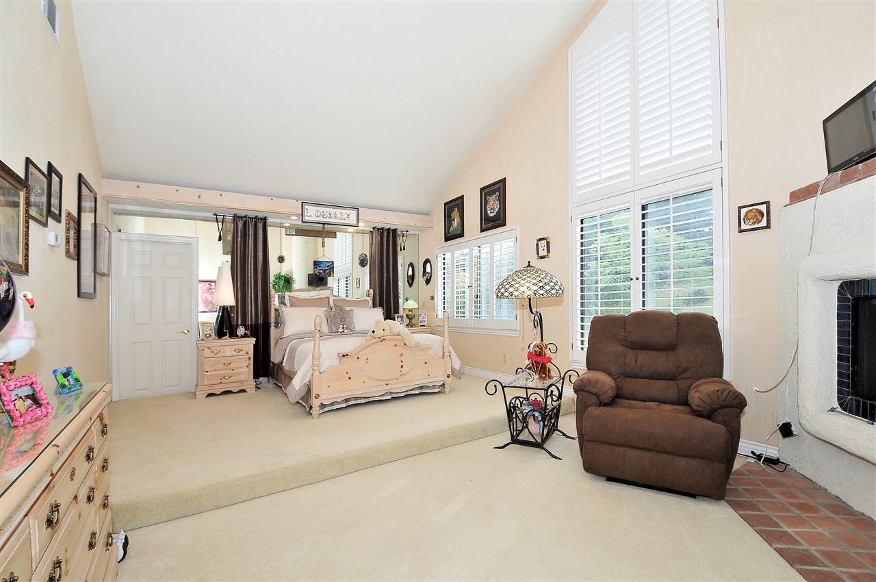 380 Surrey Dr, Bonita, CA 91902 photo 20