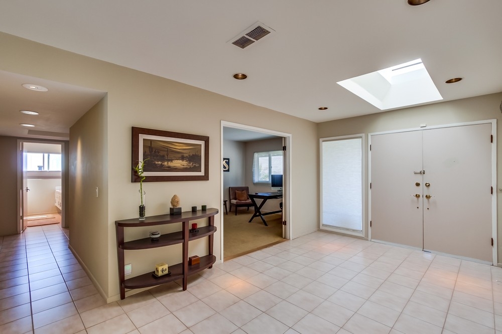 5551 Candlelight, La Jolla, CA 92037 photo 4