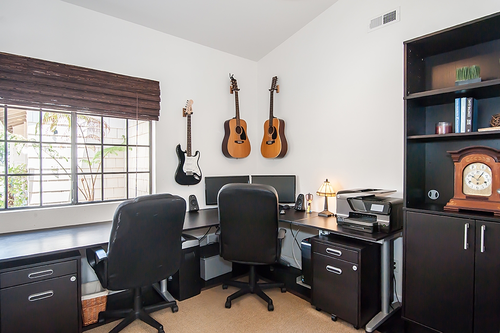 2695 Olympia, Carlsbad, CA 92010 photo 8