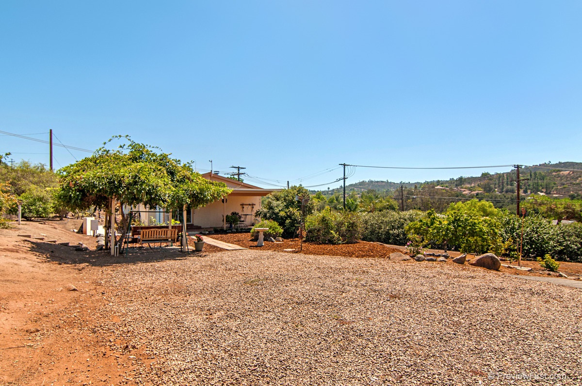 548 Arnold, Alpine, CA 91901 photo 9