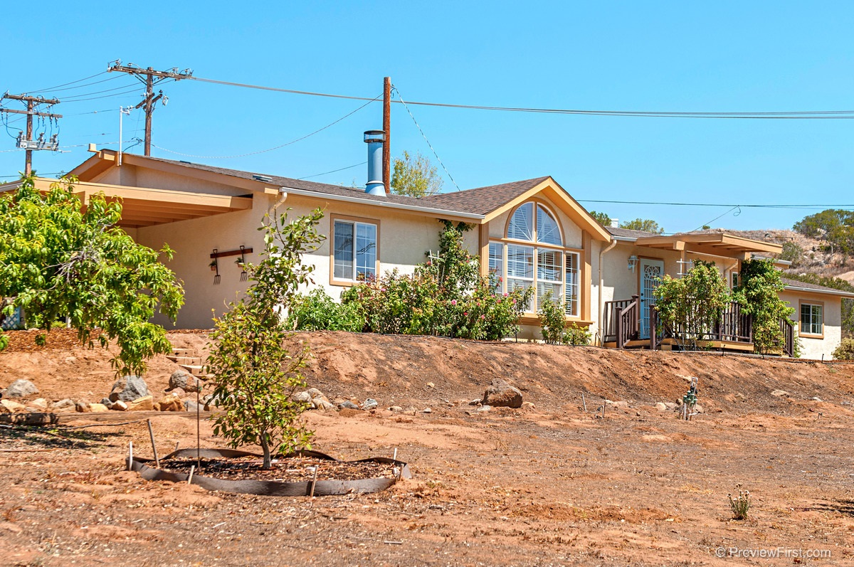 548 Arnold, Alpine, CA 91901 photo 1