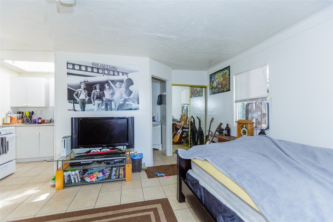 636 Neptune, Oceanside, CA 92054 photo 20