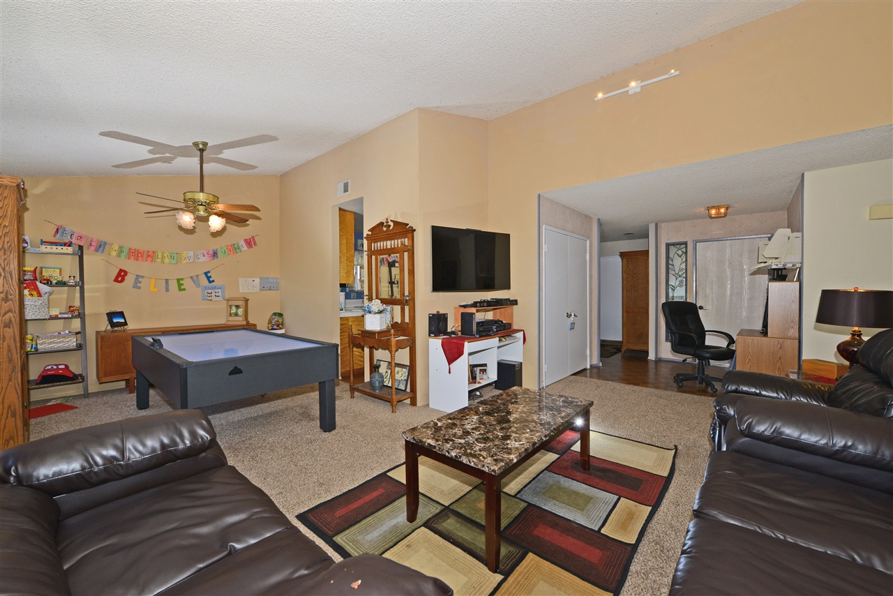 4694 Rose Dr, Oceanside, CA 92056 photo 5