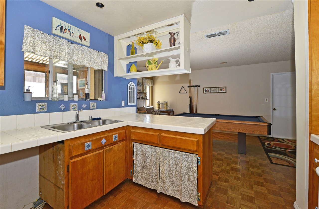 4694 Rose Dr, Oceanside, CA 92056 photo 9