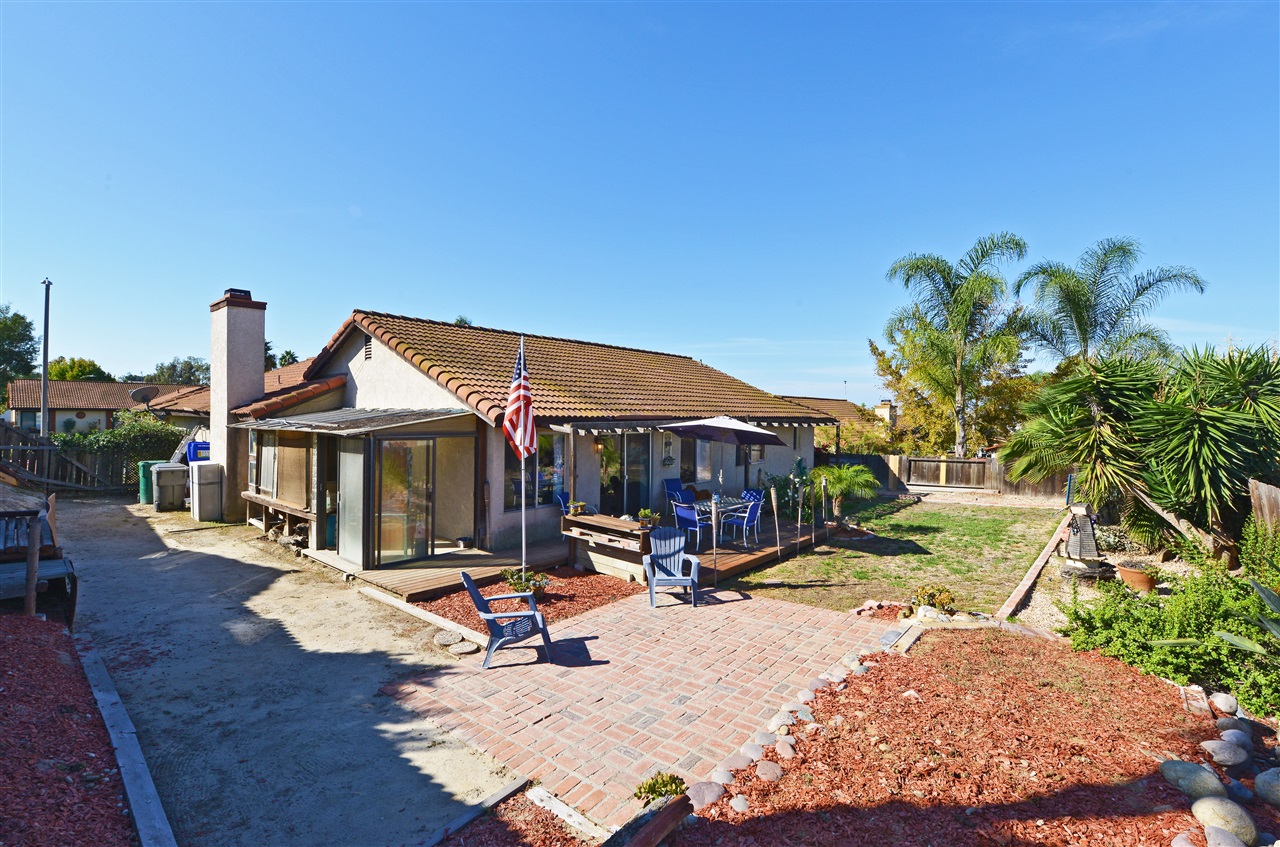 4694 Rose Dr, Oceanside, CA 92056 photo 17