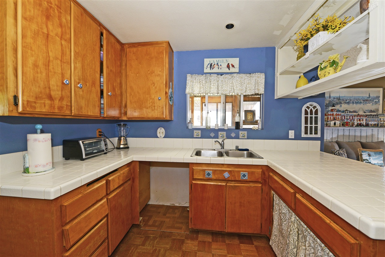 4694 Rose Dr, Oceanside, CA 92056 photo 8