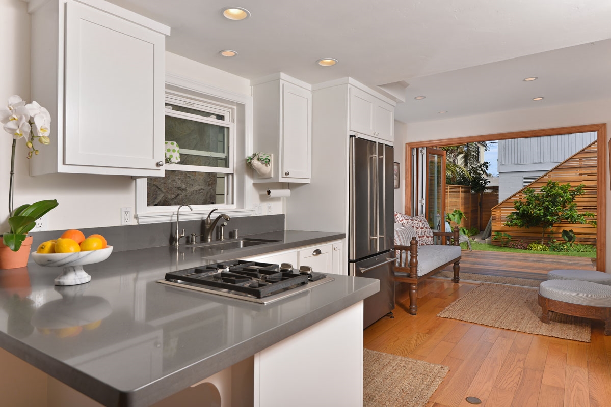 374 Nautilus St, La Jolla, CA 92037 photo 9