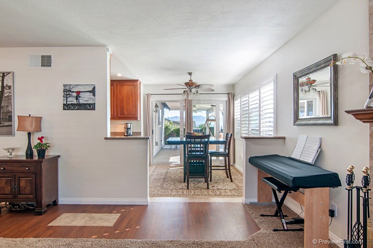 643 Dewane Dr, El Cajon, CA 92020 photo 6