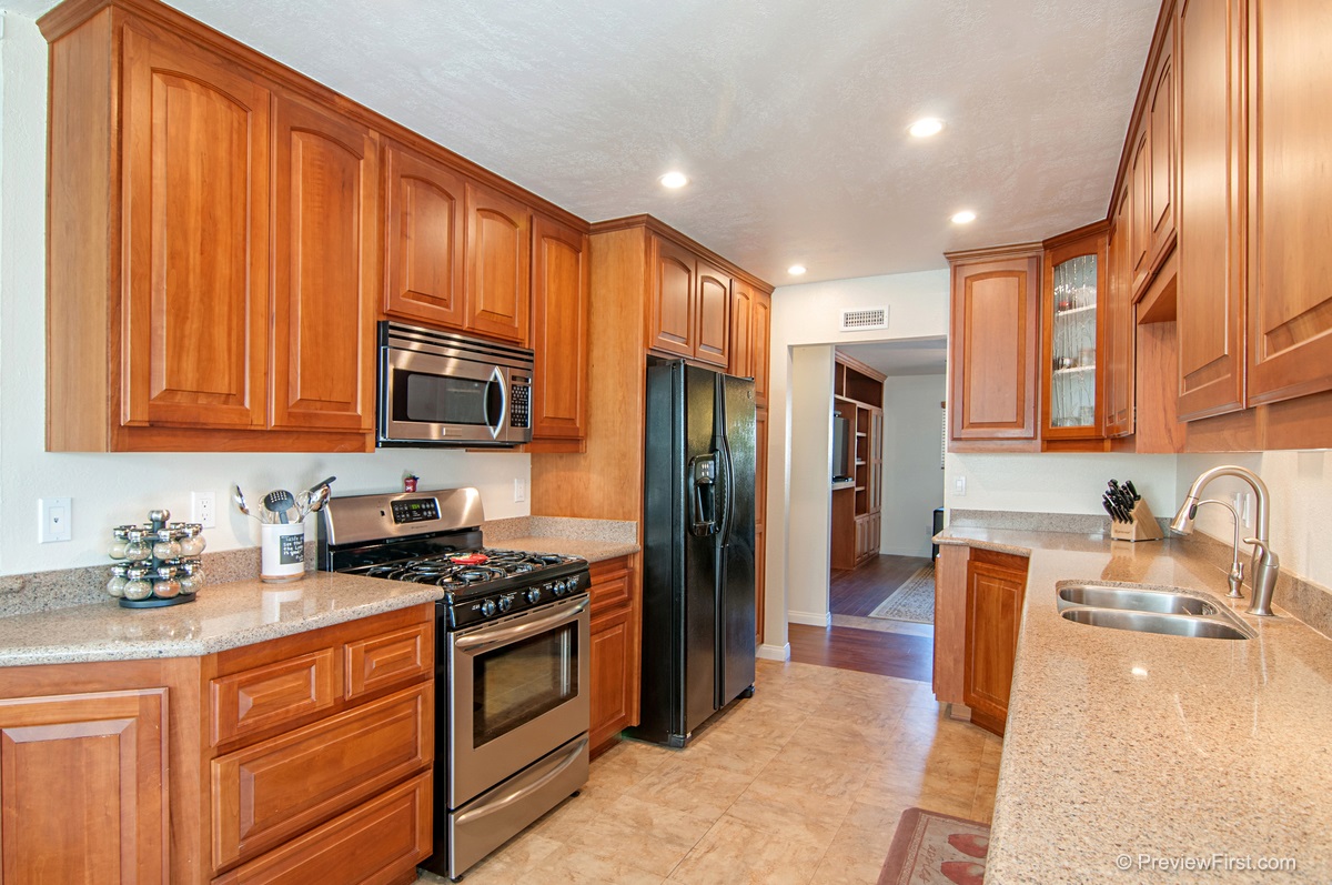 643 Dewane Dr, El Cajon, CA 92020 photo 8
