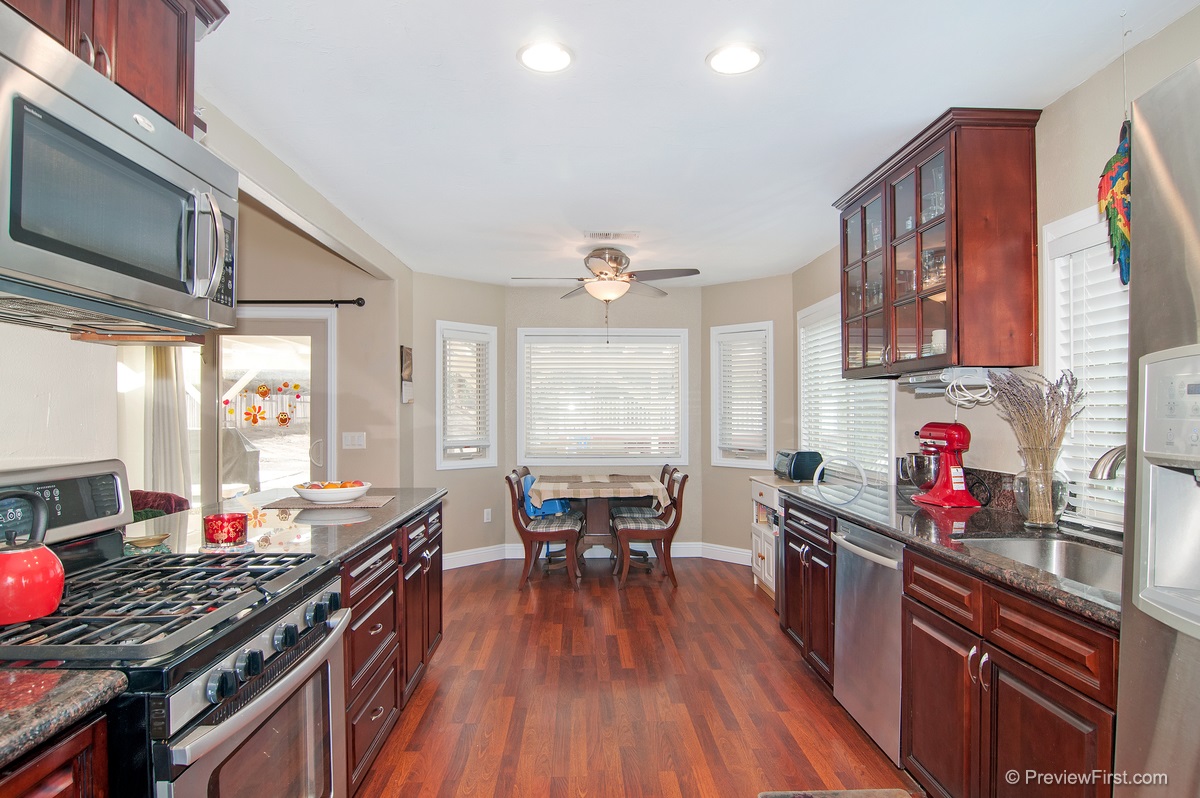 9111 Fonteyn Ct, Santee, CA 92071 photo 9