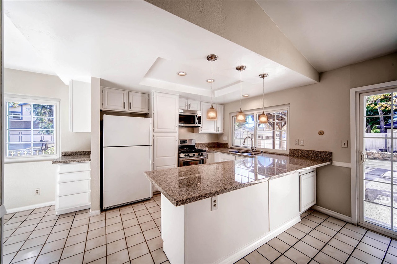 1222 Armstrong Cir, Escondido, CA 92027 photo 6