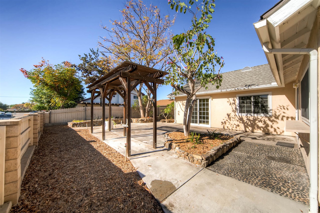 1222 Armstrong Cir, Escondido, CA 92027 photo 21