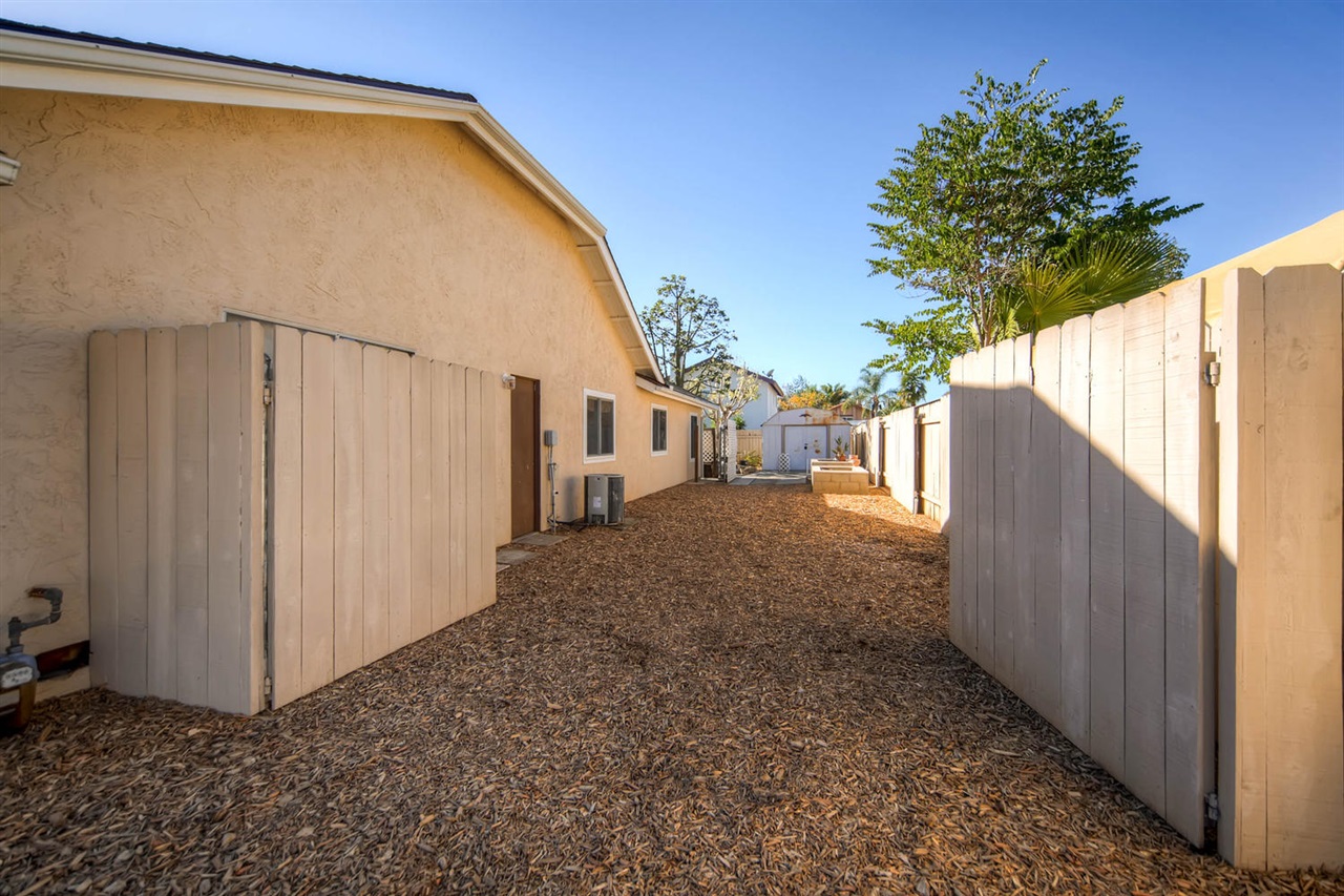 1222 Armstrong Cir, Escondido, CA 92027 photo 24