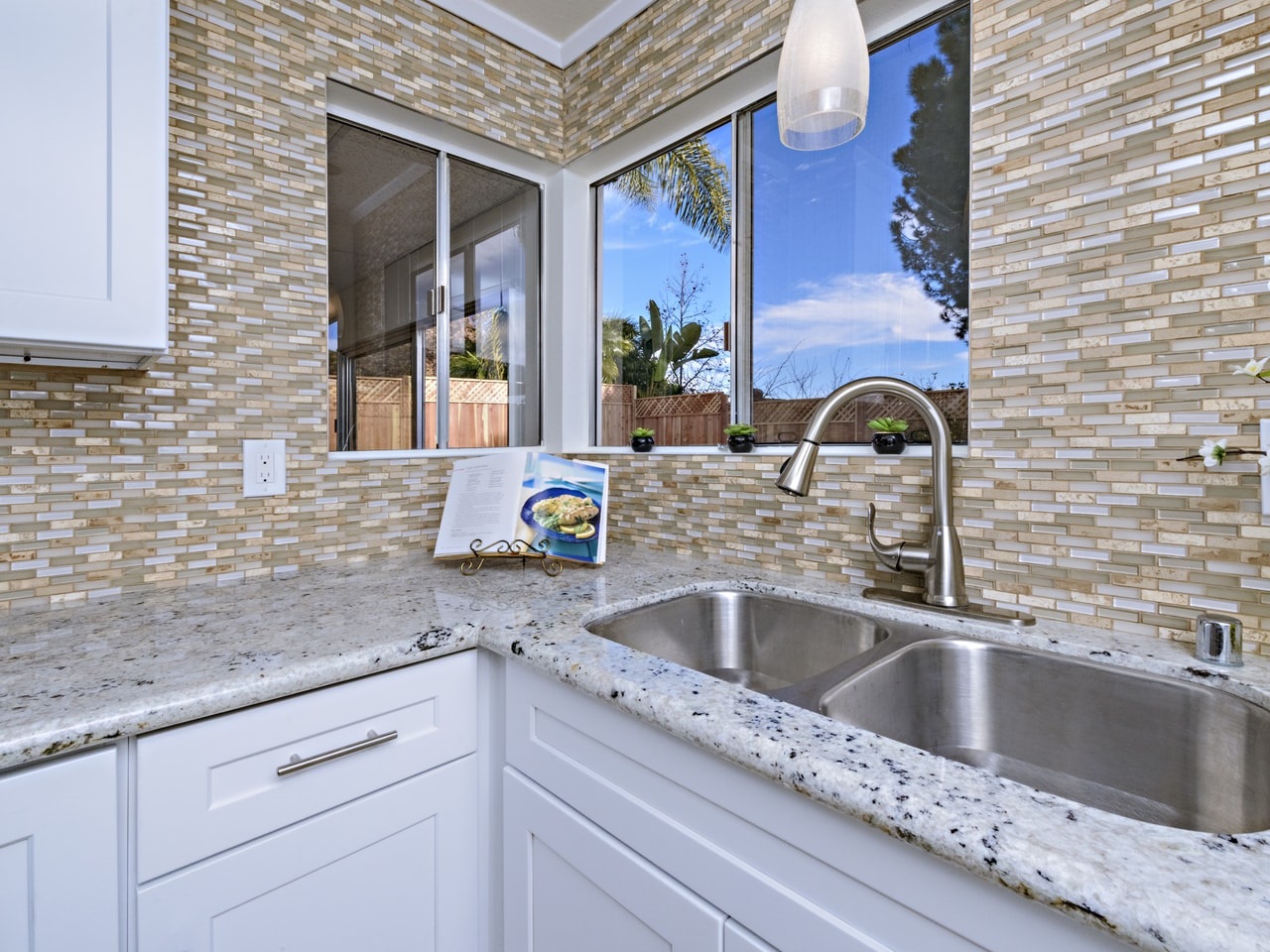 1554 Peacock Blvd, Oceanside, CA 92056 photo 12