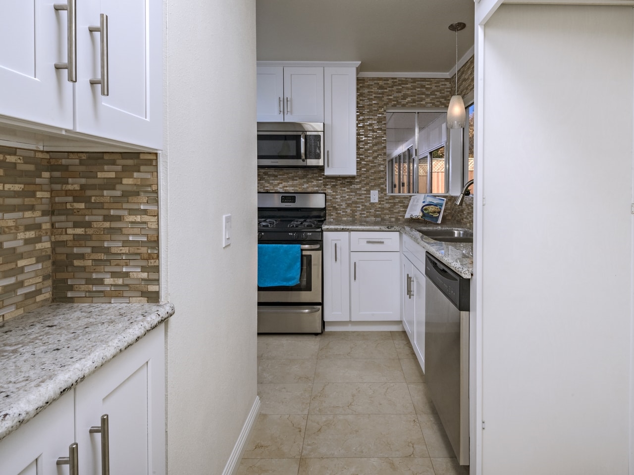 1554 Peacock Blvd, Oceanside, CA 92056 photo 13