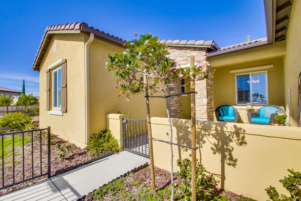 1128 Bellingham, Oceanside, CA 92057 photo 2