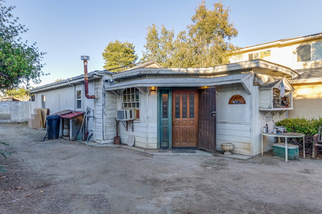 1268 Persimmon Ave, El Cajon, CA 92021 photo 2
