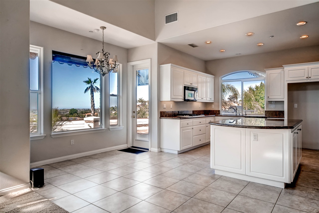 3792 Emma Rd, Vista, CA 92084 photo 8