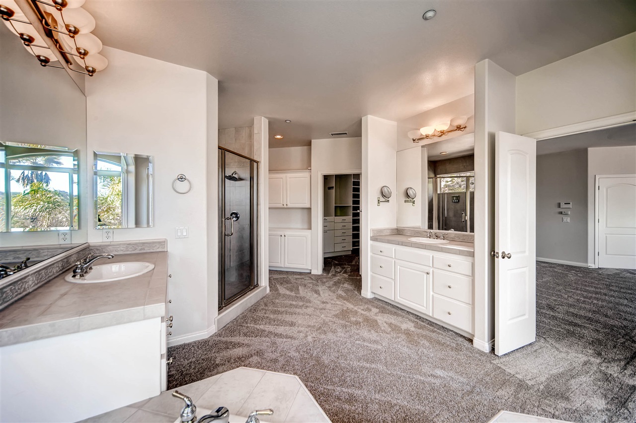 3792 Emma Rd, Vista, CA 92084 photo 14