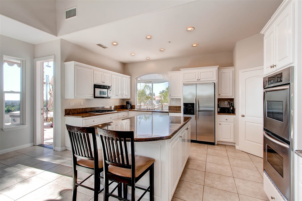 3792 Emma Rd, Vista, CA 92084 photo 9