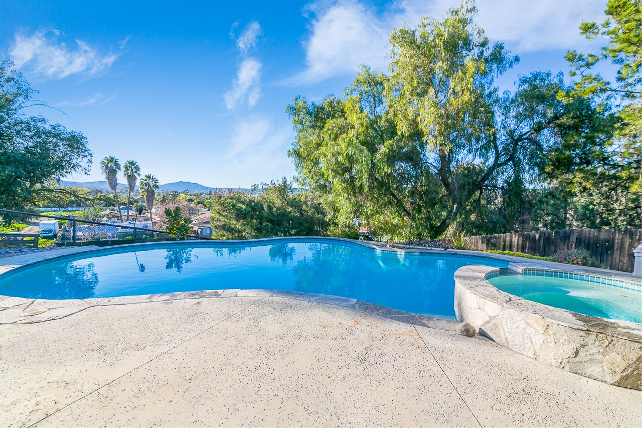 8688 Willow Ter, Santee, CA 92071 photo 1
