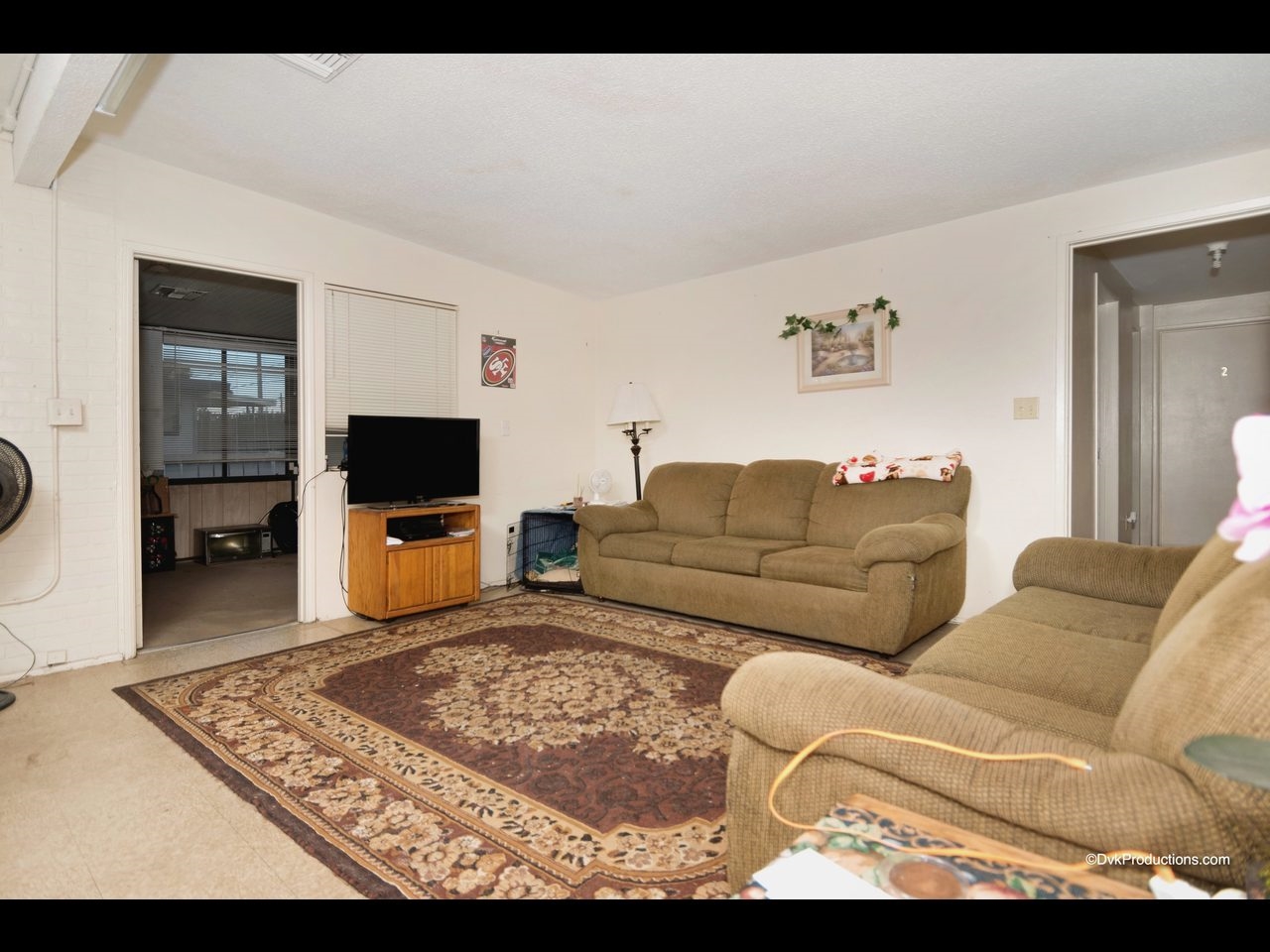 1392 E Lexington, El Cajon, CA 92019 photo 4
