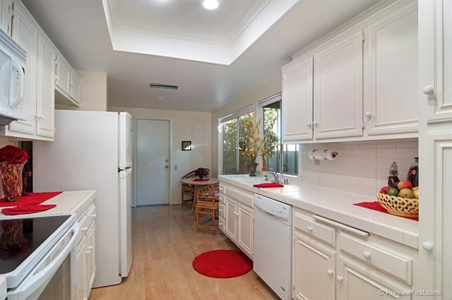 5622 Caminito Isla, La Jolla, CA 92037 photo 7