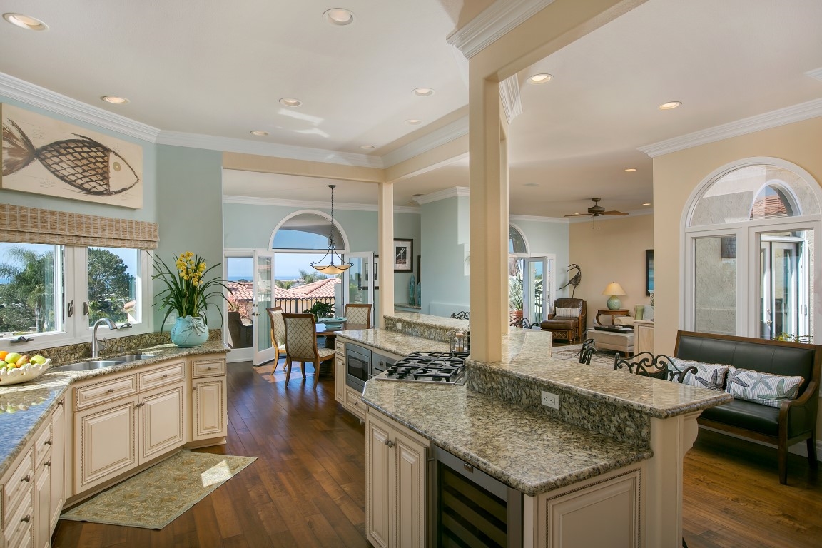 897 Cofair Ct, Solana Beach, CA 92075 photo 3