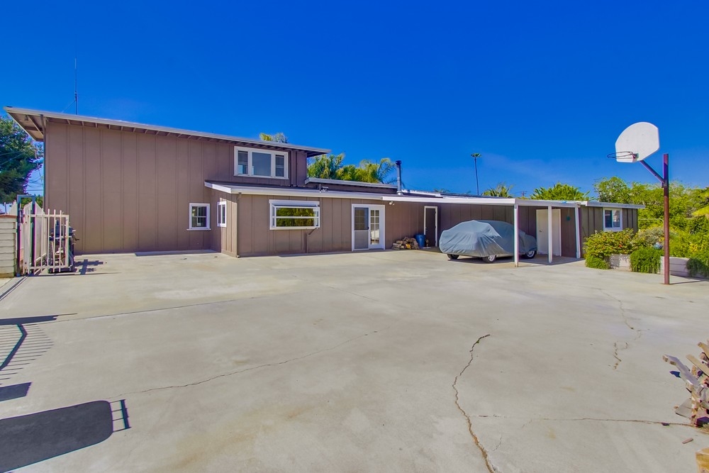 1466 Ridgeway, Oceanside, CA 92054 photo 1
