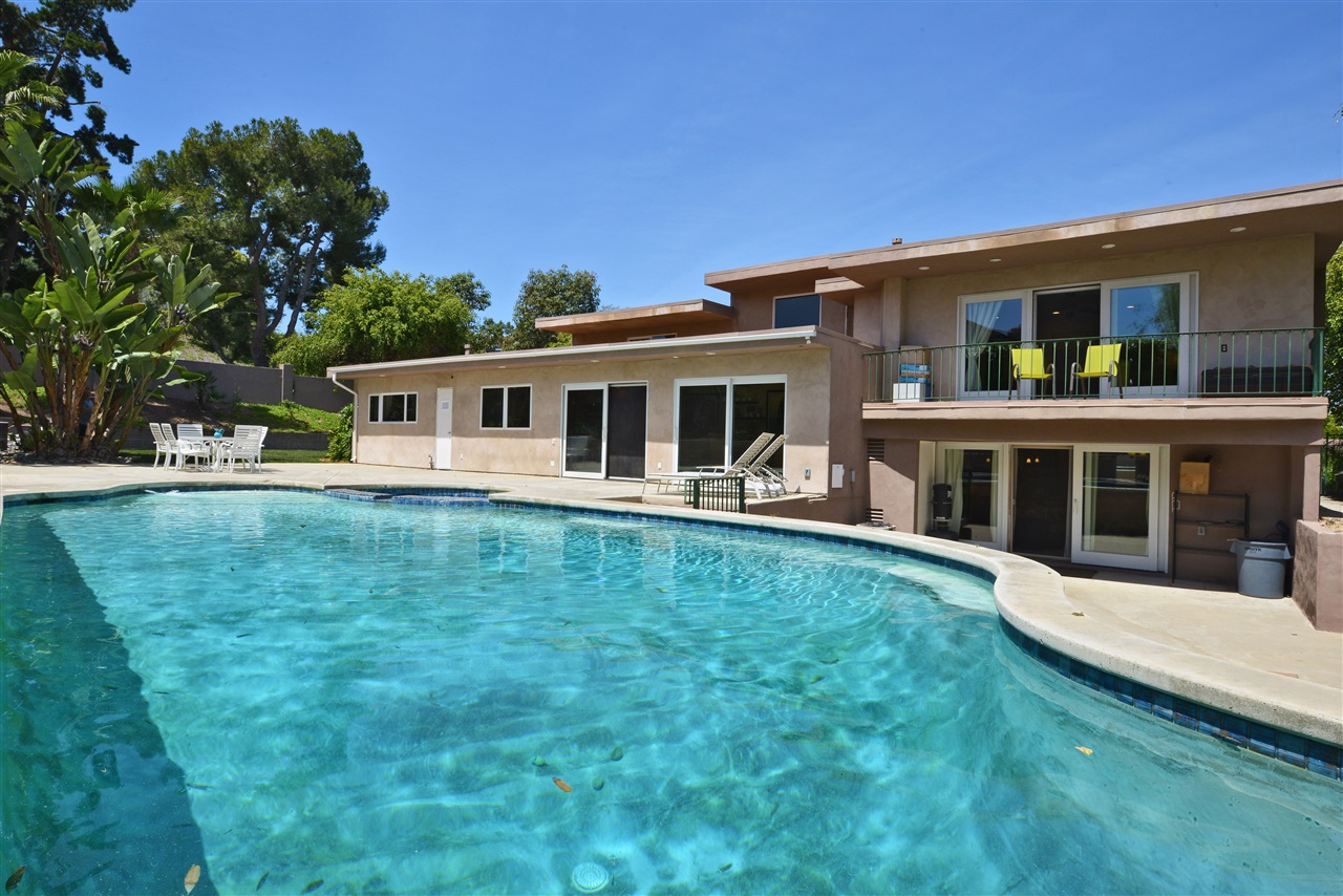 2003 Alga Rd, Carlsbad, CA 92009 photo 2