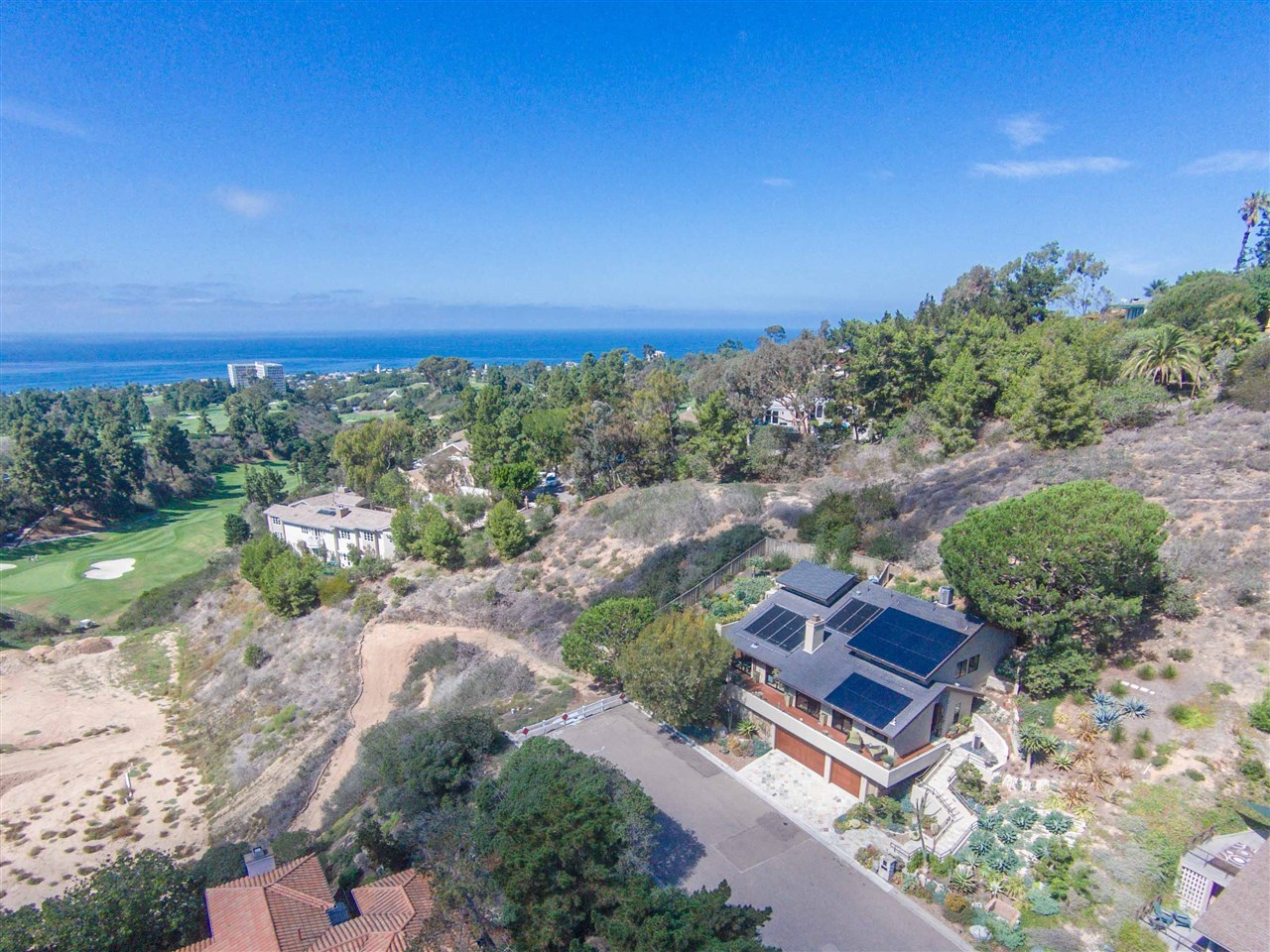 6879 Fairway Rd, La Jolla, CA 92037 photo 1
