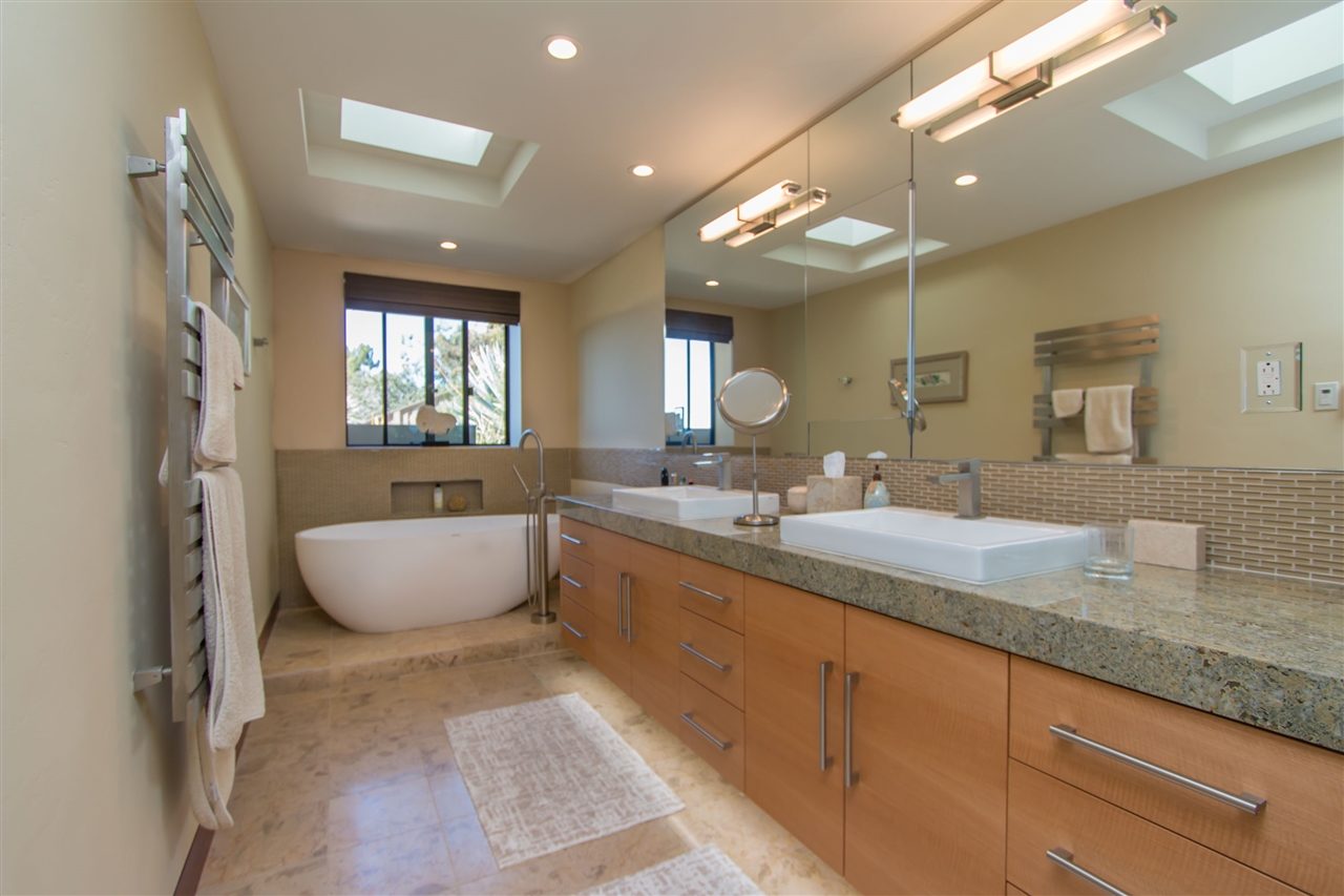 6879 Fairway Rd, La Jolla, CA 92037 photo 17