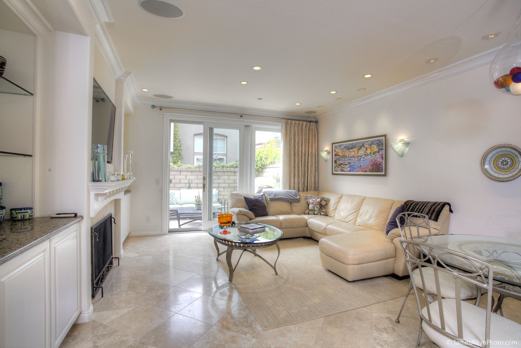 1349 Caminito Floreo, La Jolla, CA 92037 photo 9