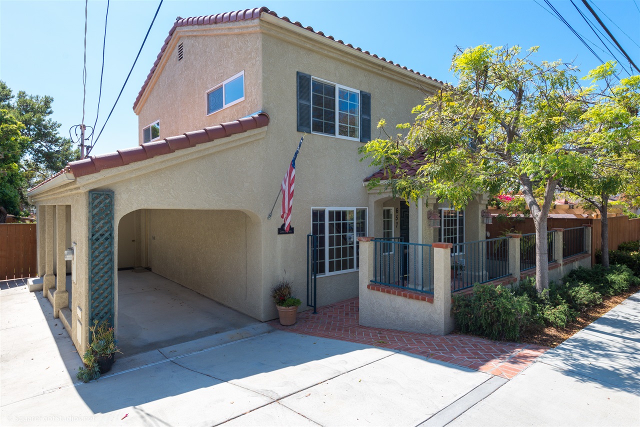657 Gravilla Pl, La Jolla, CA 92037 photo 3